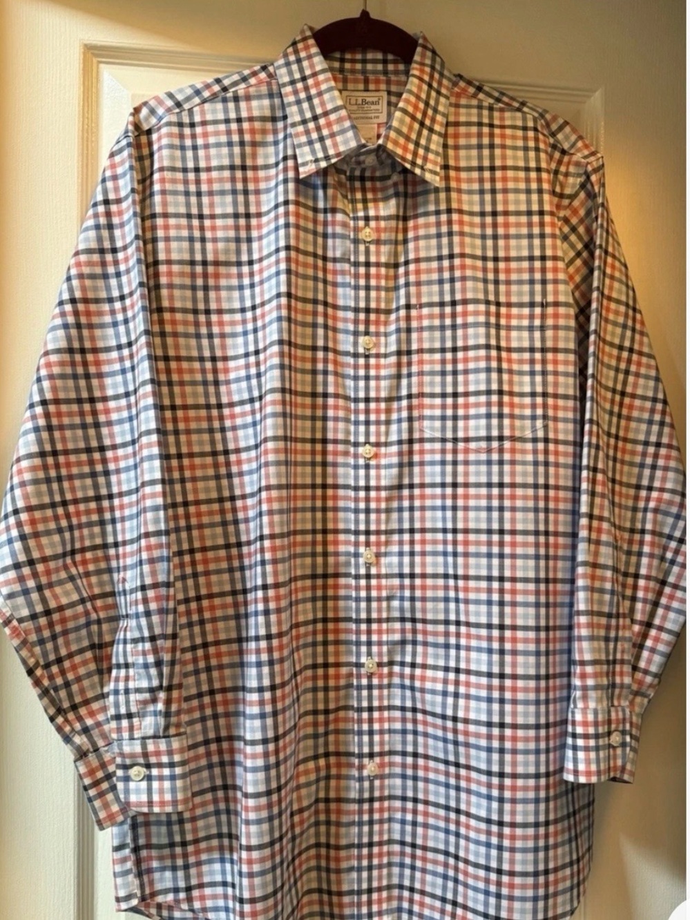 L.L. BEAN Men’s Traditional Fit Cotton Shirt-Medium